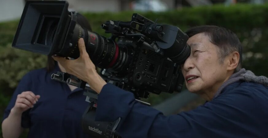 Japanese Cinematographer Ashizawa Akiko on Sneaking Angles Past Directors, Blowing Past ISO Limits and Why Bell Peppers Make the Best Color Charts