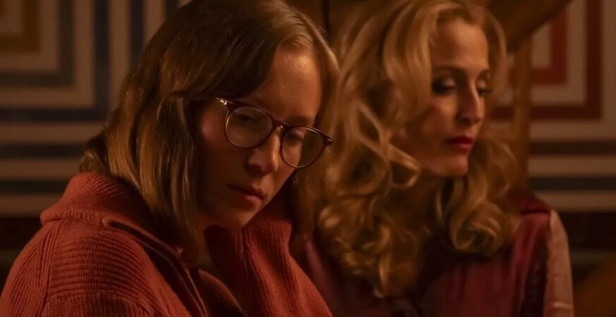 Hannah Einbinder and Gillian Anderson on ‘Embracing Desire,’ Sex and a Ton of Blood for Cannes’ Queer Horror Slasher ‘Camp Miasma’