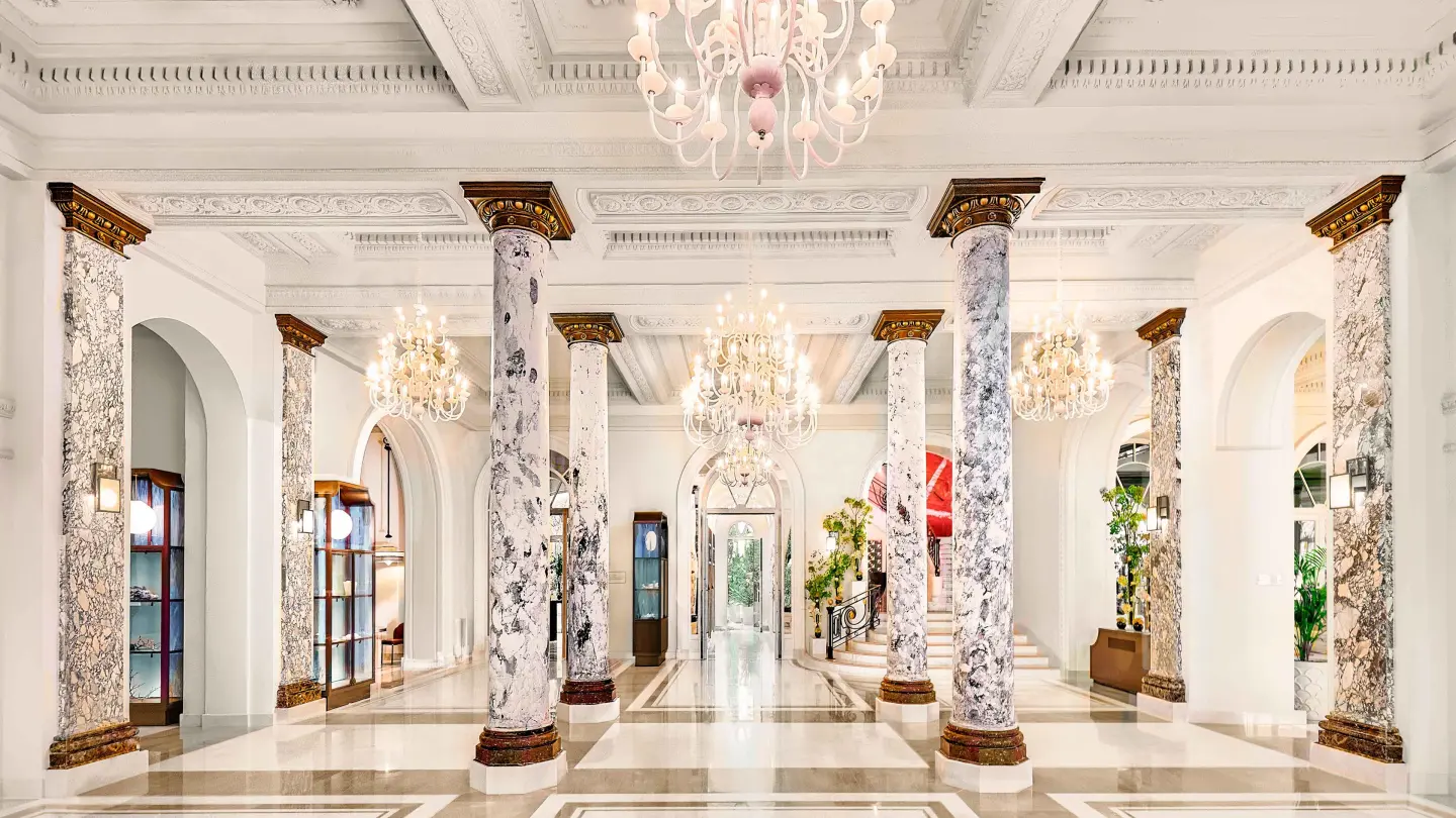 Where Cannes Checks In