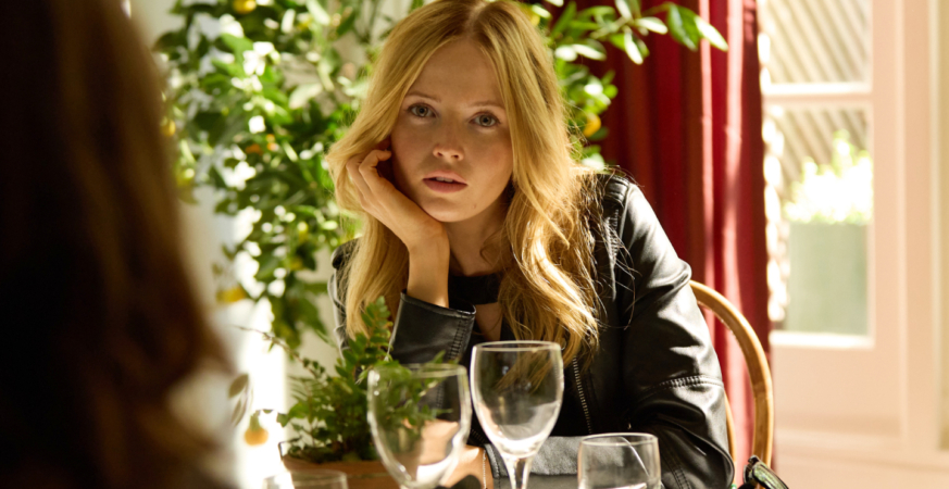 How Ellie Bamber Dealt With the Terror — and Sudden Empowerment — That Came With Playing Kate Moss
