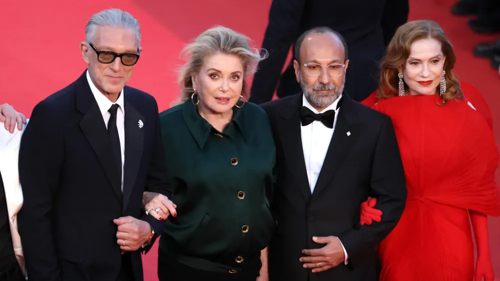Asghar Farhadi Blows Kisses as French Drama ‘Parallel Tales,’ Starring Isabelle Huppert, Scores 5.5-Minute Cannes Ovation