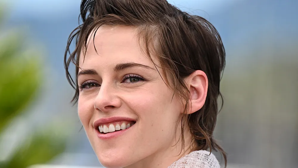 Kristen Stewart on Her Absurd Cannes Movie ‘Full Phil’ and Being ‘So Sick’ of the Studio System: ‘There Needs to Be Less Making Billionaires More F—ing Billionaires’