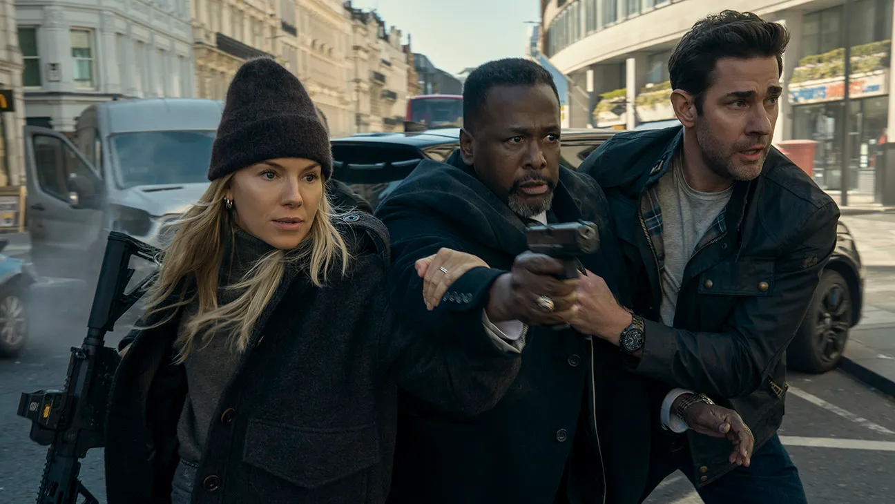 Emma Marlowe (Sienna Miller), James Greer (Wendell Pierce) , and Jack Ryan (John Krasinski) in Tom Clancy's Jack Ryan: Ghost War