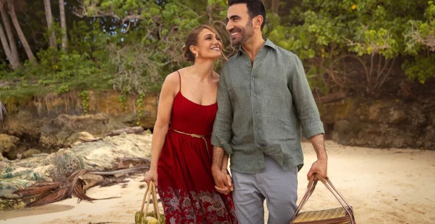‘Office Romance’ Review: Jennifer Lopez and Brett Goldstein Are Oddly but Endearingly Matched in a Frisky Workplace Romcom