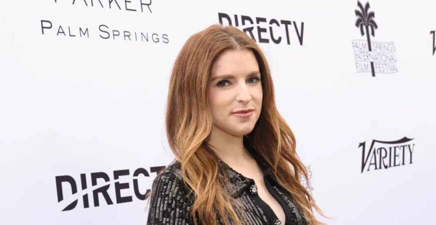 Anna Kendrick to Direct ‘Seven Husbands of Evelyn Hugo’ After Second Filmmaker Departs Netflix Movie Adaptation