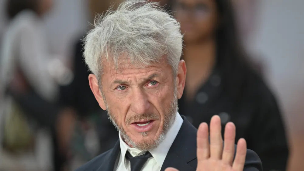 Don’t Ask Sean Penn for a Selfie — Even If You’re a Holocaust Survivor
