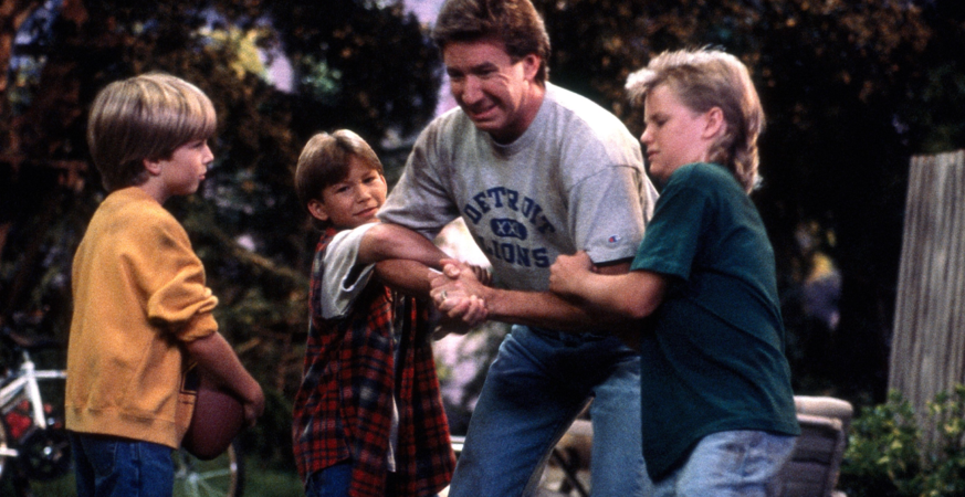(L-R) Taran Noah Smith, Jonathan Taylor Thomas, Tim Allen and Zachery Ty Bryan in 'Home Improvement.'