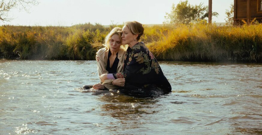 L-R: Michelle Pfeiffer as Stacy Clyburn and Rebecca Spence as Liliana Weeks in The Madison.