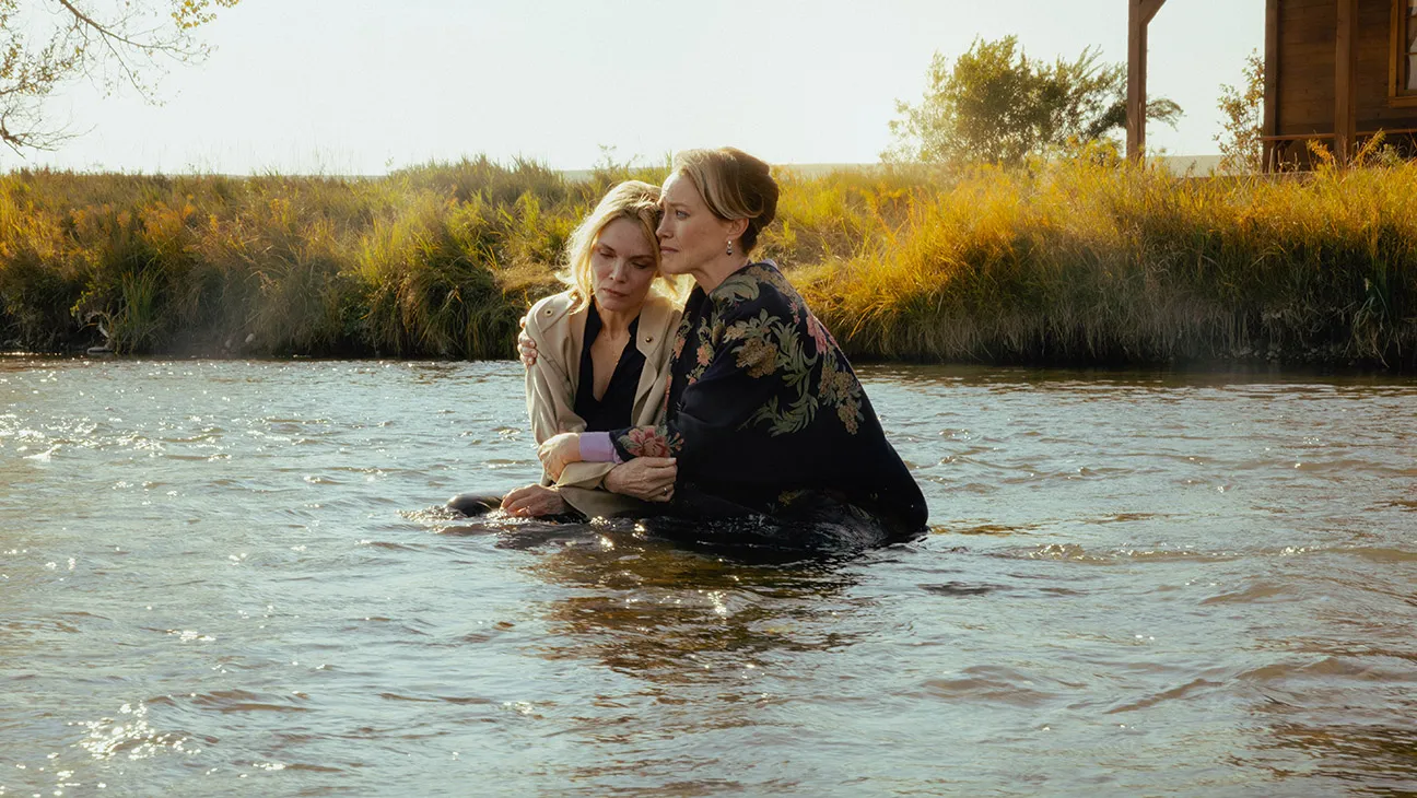 L-R: Michelle Pfeiffer as Stacy Clyburn and Rebecca Spence as Liliana Weeks in The Madison.