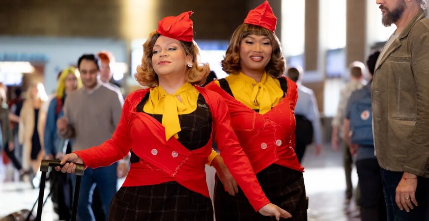 Ginger Minj and Jujube in Stop That Train