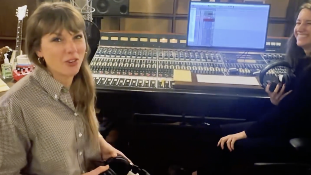 Taylor Swift Wrote and Recorded ‘I Knew It, I Knew You’ in 8 Hours Right After Watching ‘Toy Story 5’: ‘One of the Most Fun Days of My Life’