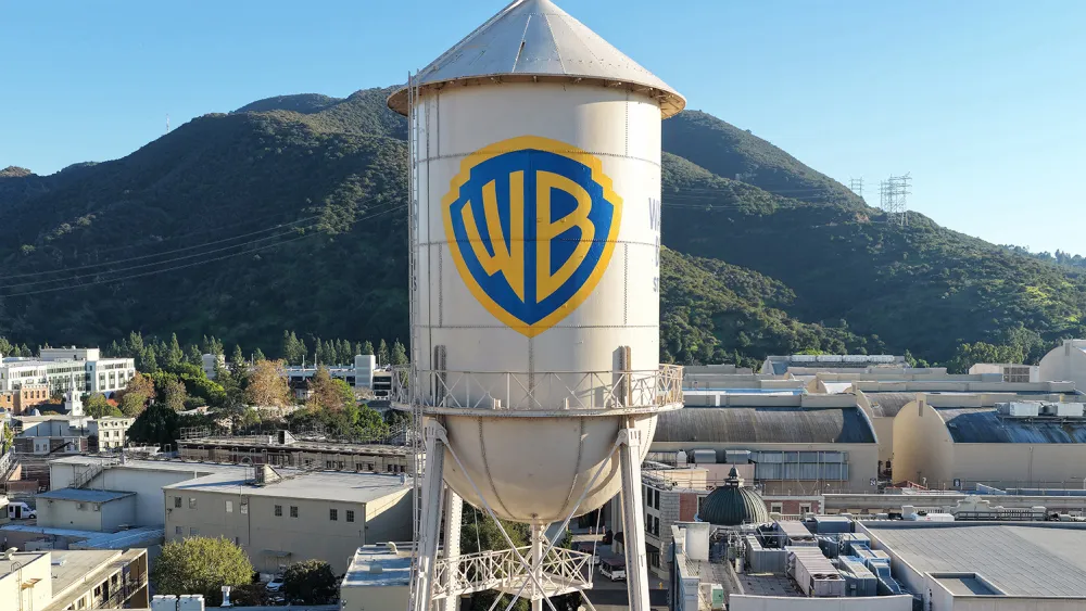 Democratic Senators Urge FCC to Block Closing of Paramount-Warner Bros. Merger Until Review of Deal’s Foreign Investment Concludes