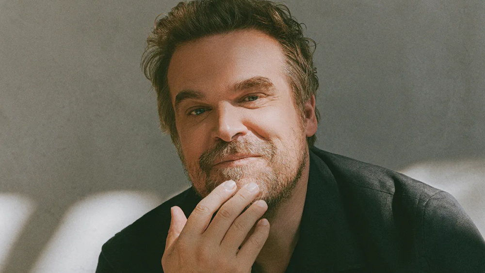 LISTEN: David Harbour Finds a Port in the Storm in ‘DTF St. Louis’; ‘Toy Story 5’ Red Carpet Rundown