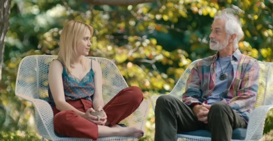 ‘O Horizon’ Review: Maria Bakalova and David Strathairn Are Reunited by App in a Slender AI Allegory